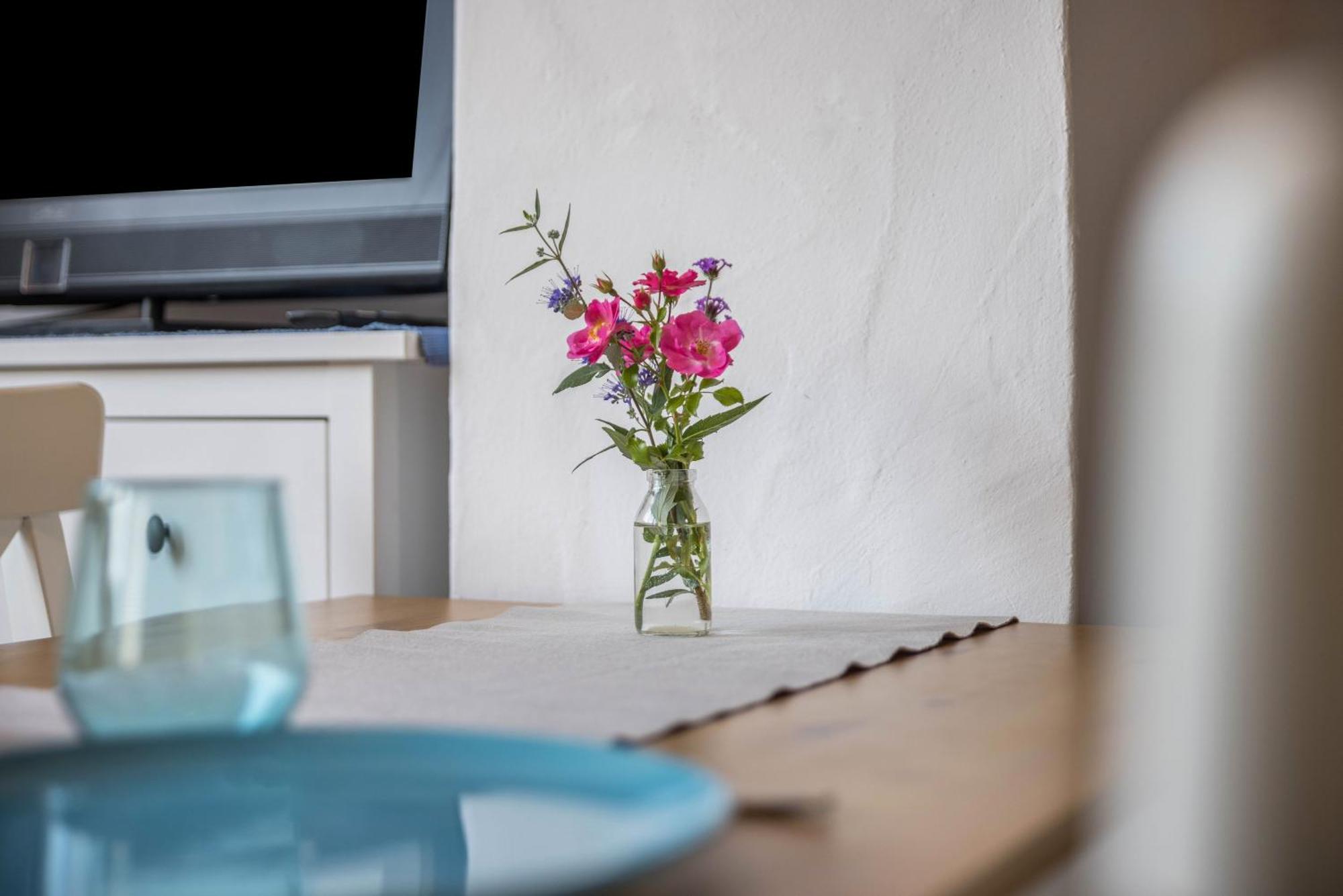 Ferienwohnung Am Samuelstein Bad Urach Dış mekan fotoğraf
