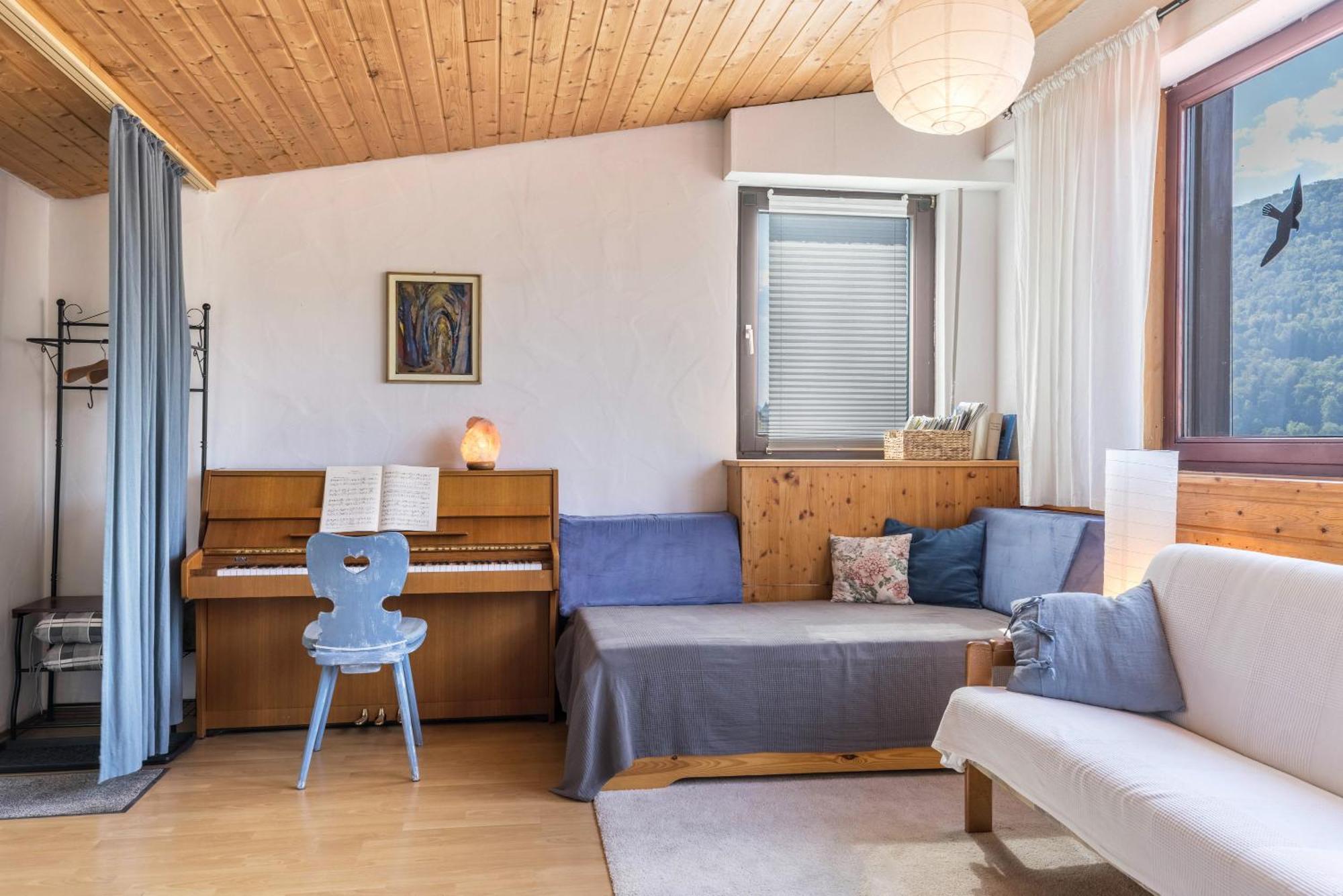 Ferienwohnung Am Samuelstein Bad Urach Dış mekan fotoğraf