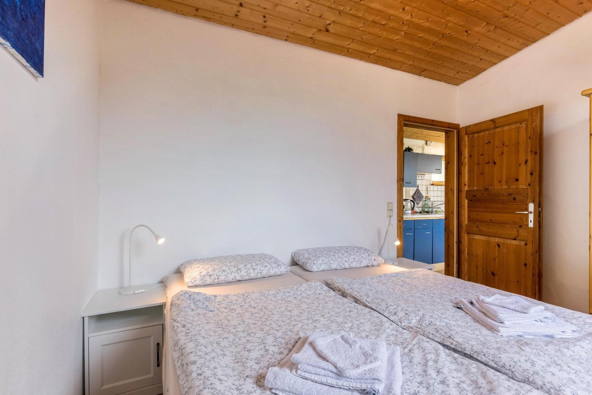 Ferienwohnung Am Samuelstein Bad Urach Dış mekan fotoğraf